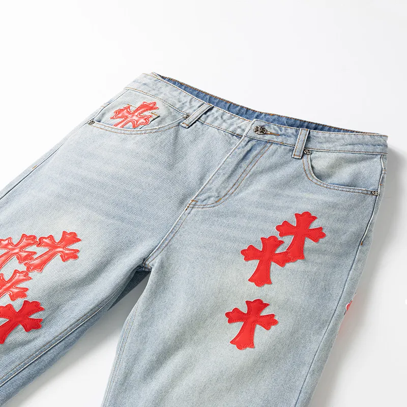 P270 💰 (Top version) chrome hearts ss25 new blue Miami patchwork red leather jeans. Styles with different wash textures, very friendly to people with thin legs and thick legs. The slightly flared version is very flattering to the leg shape. The timeless and moderate length makes it easy to match casually. It has the basic styling foundation for various styles and is a must-have in the wardrobe! The fabric is stiff but also makes the upper body soft without losing texture. The washing process is even more perfect. It is a must-have item for everyone! ! !  Color: blue Size: 30-32-34-36 30 32 34 36 Waist circumference 80 85 90 95 Sitting circumference 105 110 135 120 Foot opening 46 47 48 49 External length 102 103 104 105